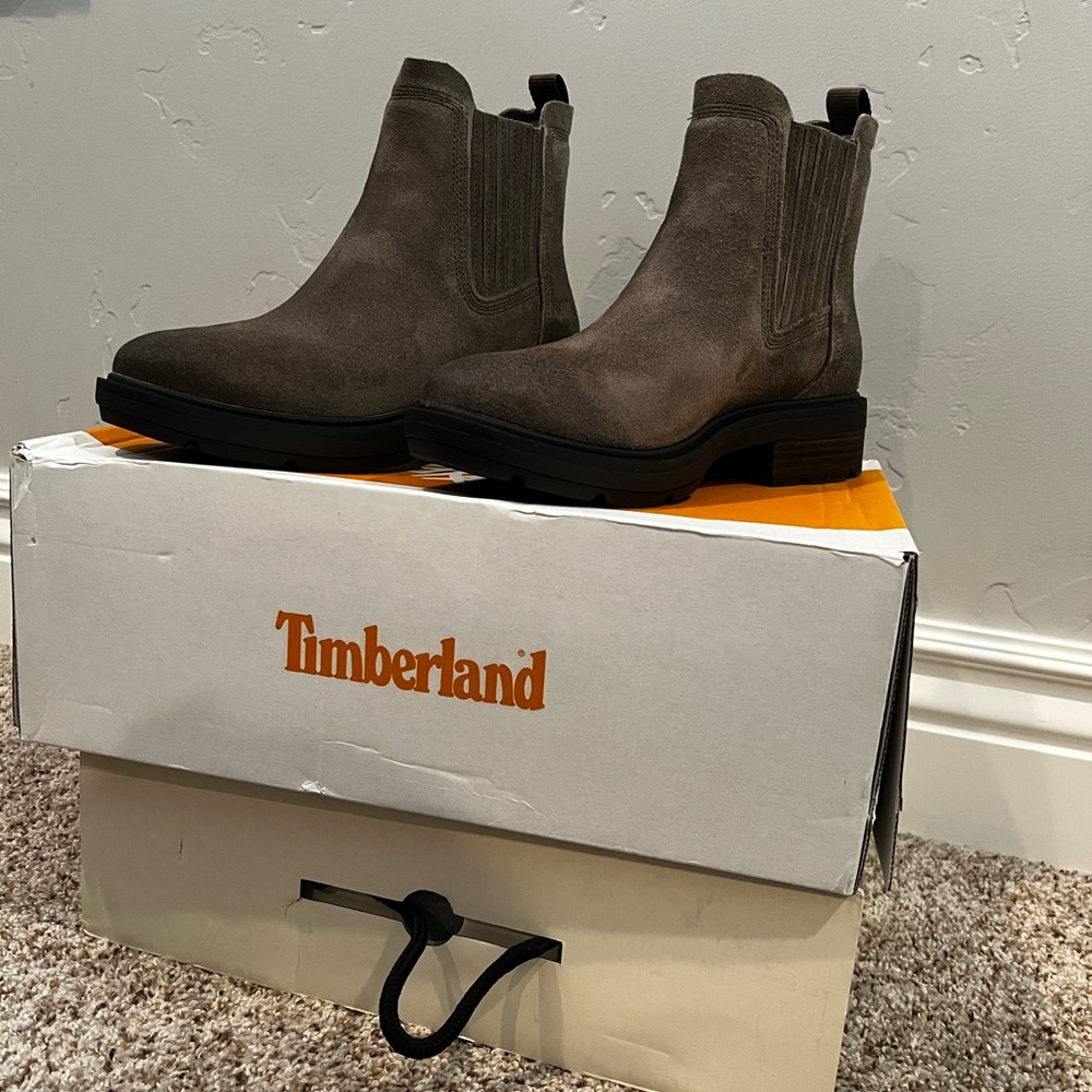 Timberland Dark Gray Suede Chelsea Boots